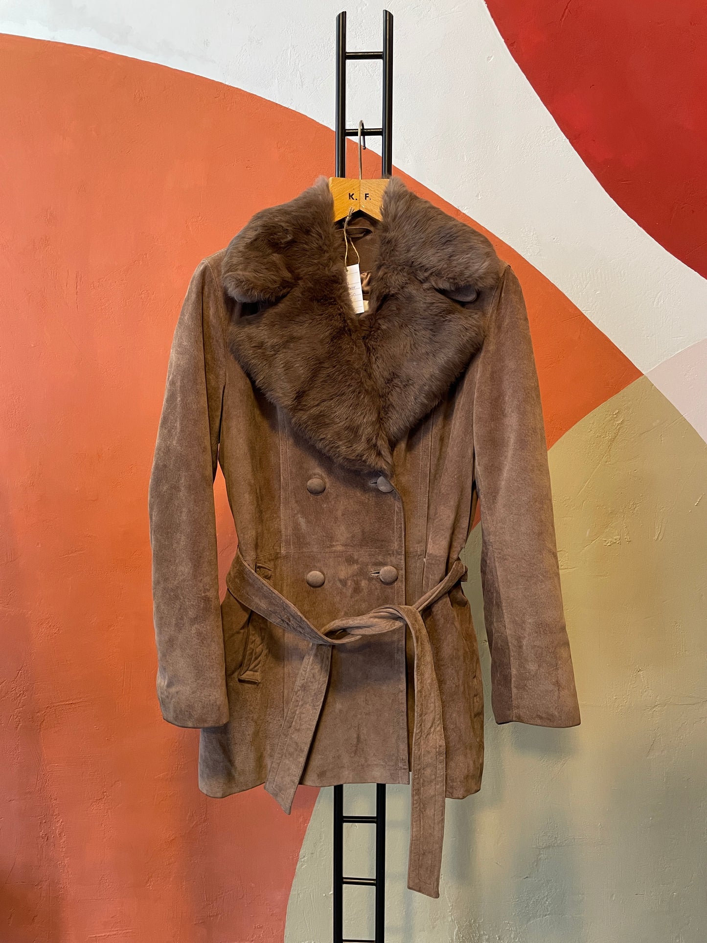 Vintage leren trenchcoat met bontkraag (M)